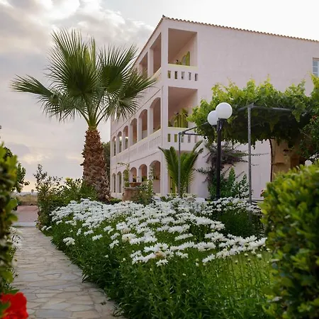 Hotel Kiklamino 2*